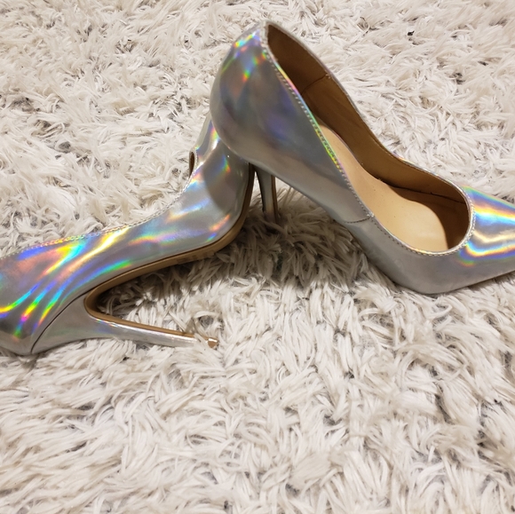 Shiney Heels - Picture 2 of 5